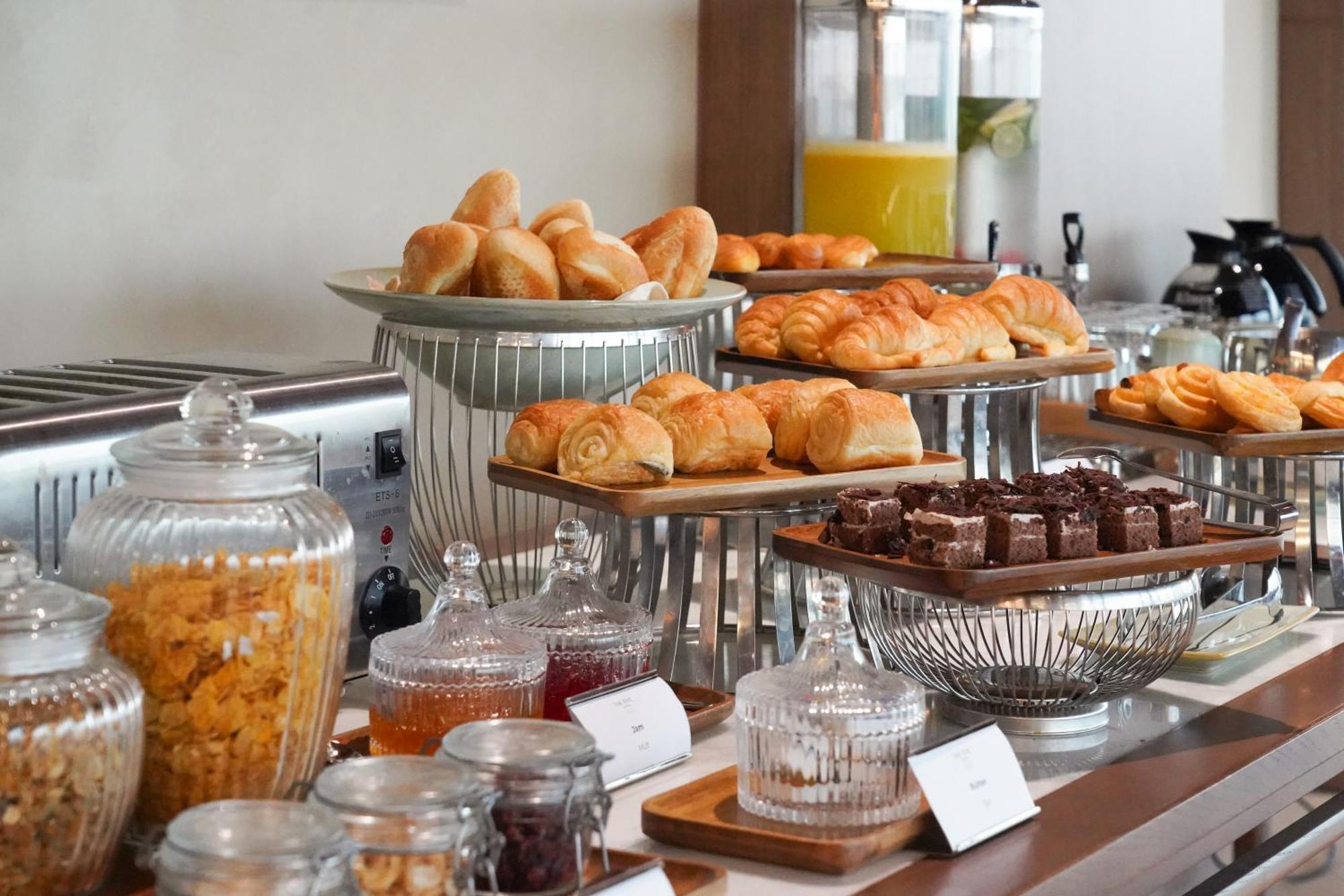 The Five Suites Lilas Hanoi Bagian luar foto